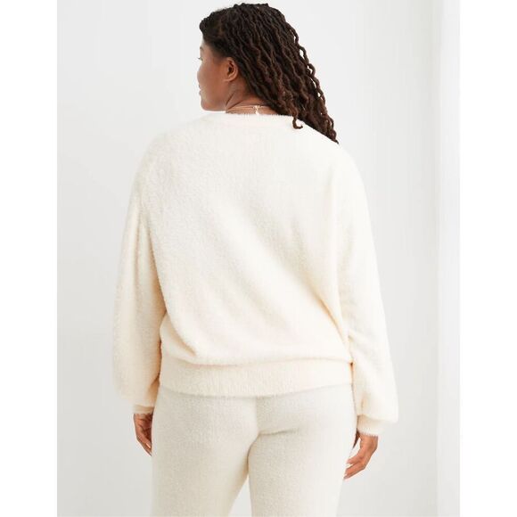 Aerie Flurry Crewneck Sweater in Vintage Vanilla Size Medium - Picture 2 of 8